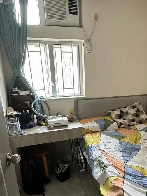 没有阳台装修非常极简真羡慕！一家四口在香港仅有55平新房(图4)